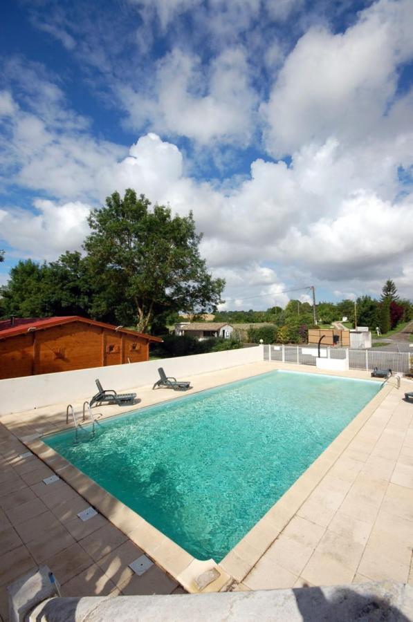 Camping Les 2 Salamandres Arces-sur-Gironde Экстерьер фото