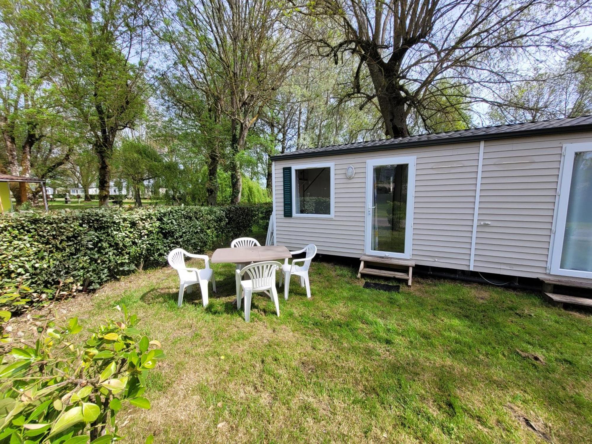 Camping Les 2 Salamandres Arces-sur-Gironde Экстерьер фото